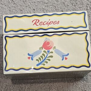 Vintags Ohio Art Co. Floral Recipe Box - Cream with Multicolor Design